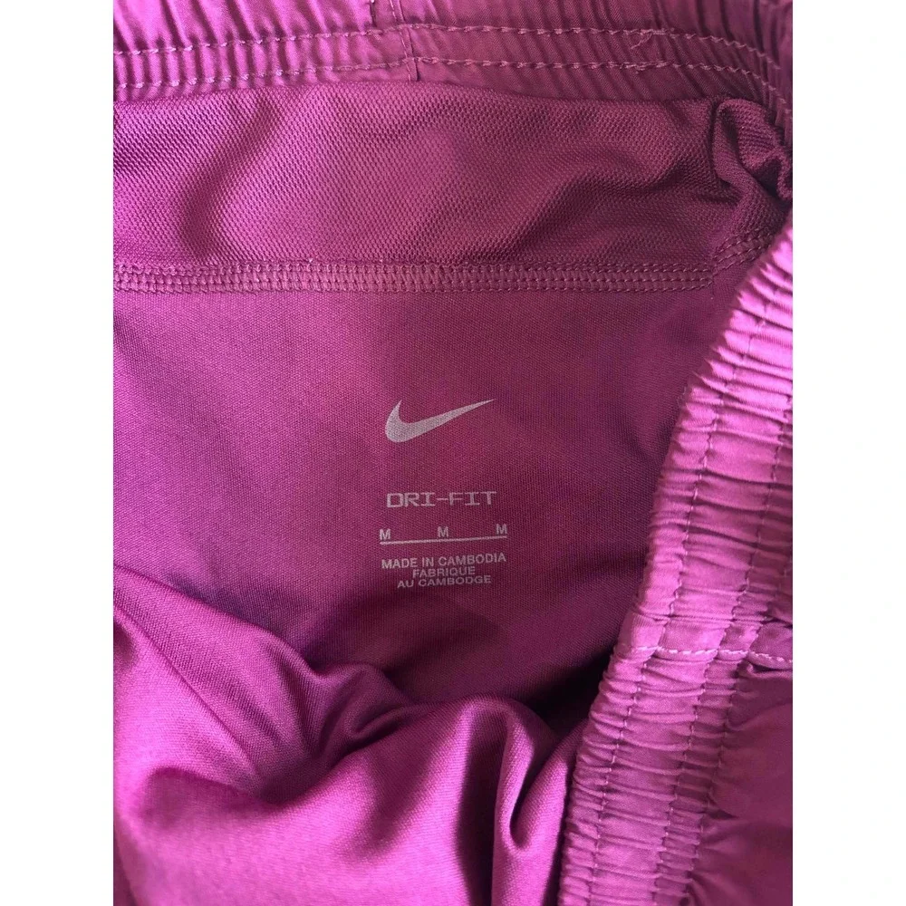 Nike Dri-FIT Running Shorts Womens Medium Purple